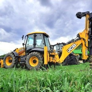 foto jak nowy JCB 4CX Piling  koparko ladovarka +wiertnica 14m