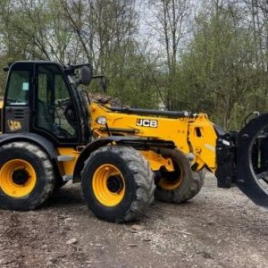 foto 5.2m/3.2t ladowarka JCB TM310 widly+ (2023!)CHWYTAK drewo