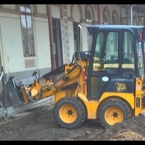 foto JCB 1CX doky 4lyzki widly 3t mini koparko-ladowarka